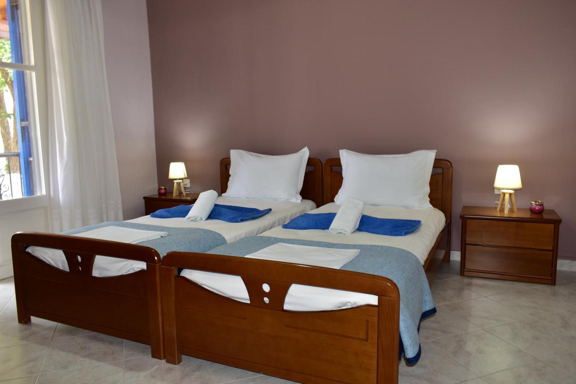 Pansion Pandora Apartment Skiathos Town Bagian luar foto