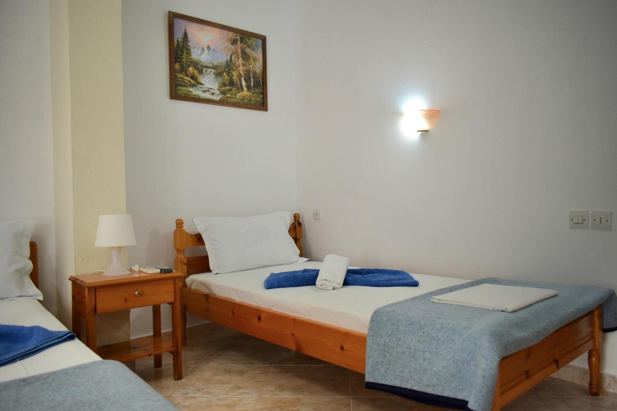 Pansion Pandora Apartment Skiathos Town Bagian luar foto